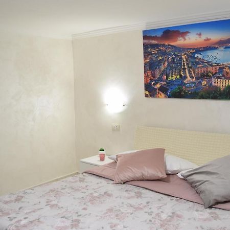 Nonnona House-Napoli Centro Apartment Bagian luar foto