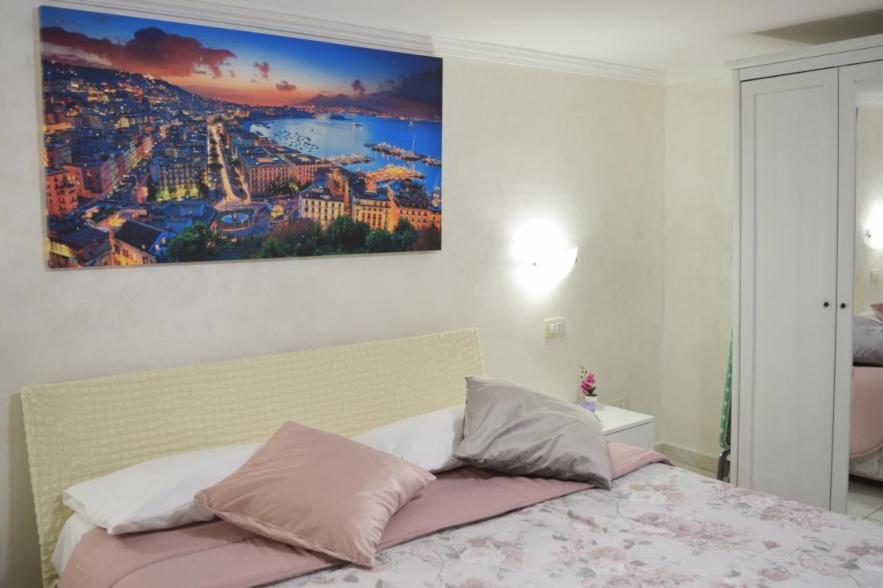 Nonnona House-Napoli Centro Apartment Bagian luar foto