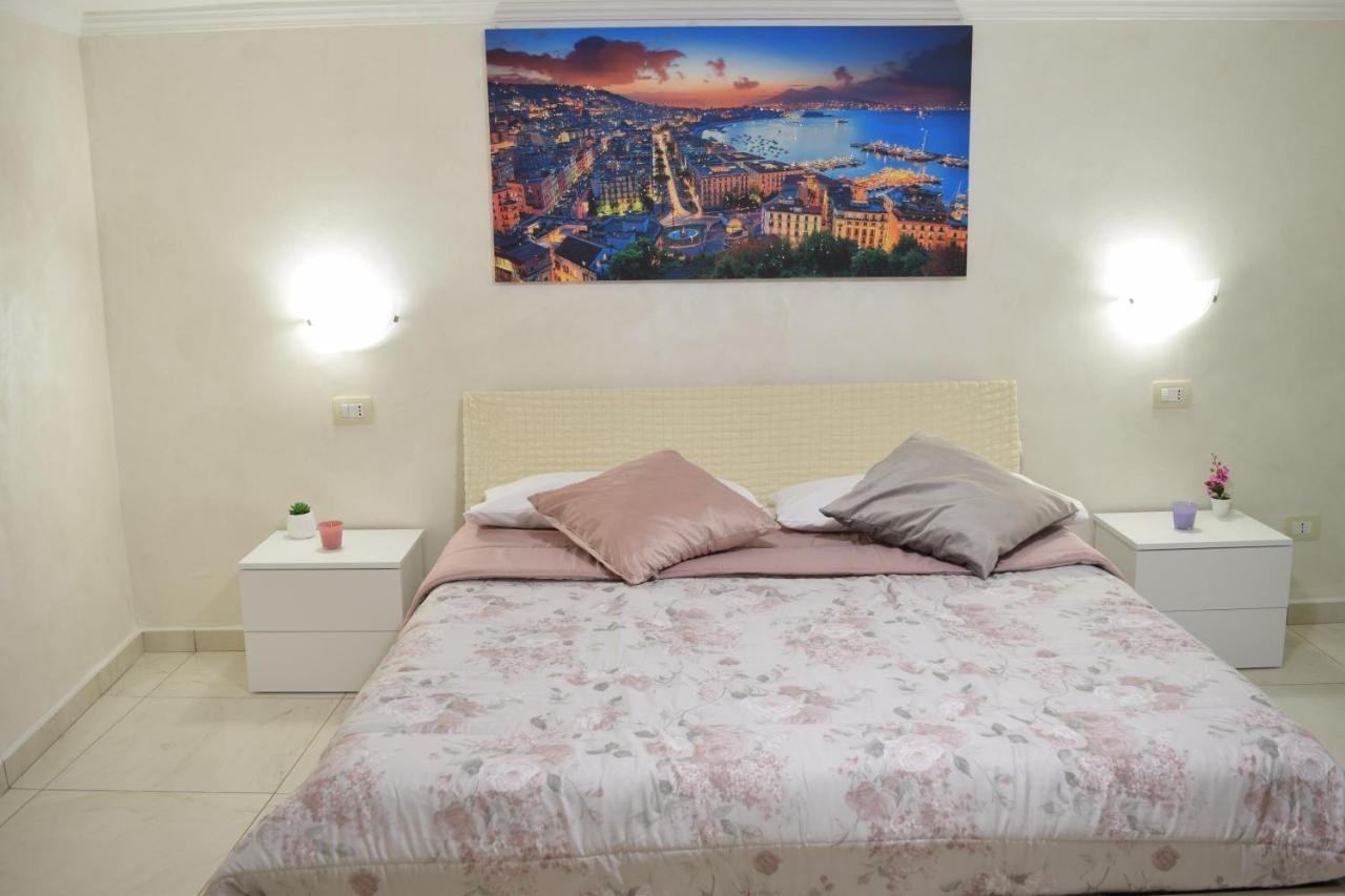 Nonnona House-Napoli Centro Apartment Bagian luar foto